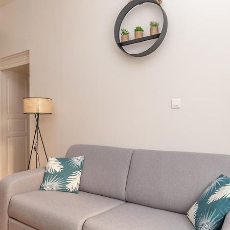 Appartement Cosy Au Centre Ville Avec Garage シャロン・シュル・ソーヌ エクステリア 写真